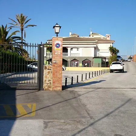 Luxury In The Beach, Lubina Sol Apartment