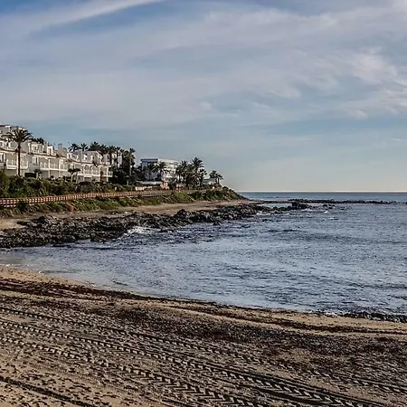 Luxury In The Beach, Lubina Sol Apartment